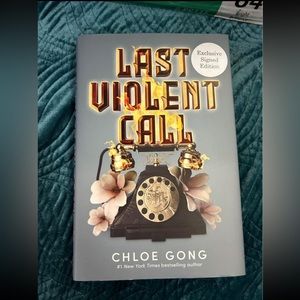 Waterstones Exclusive Edition of Last Violent Call by Chloe Gong